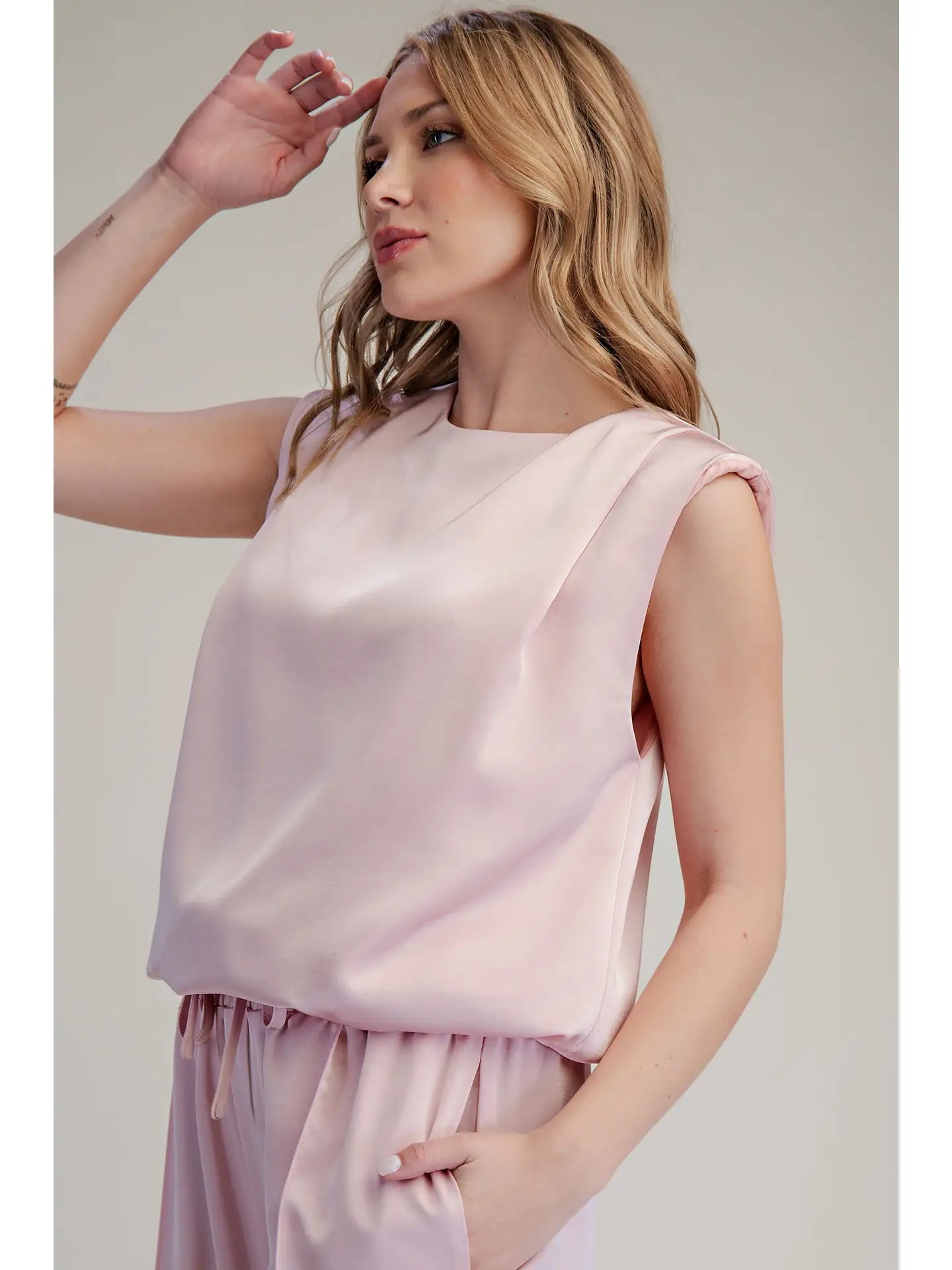 Round Neck Shoulder Padded Top- Pink