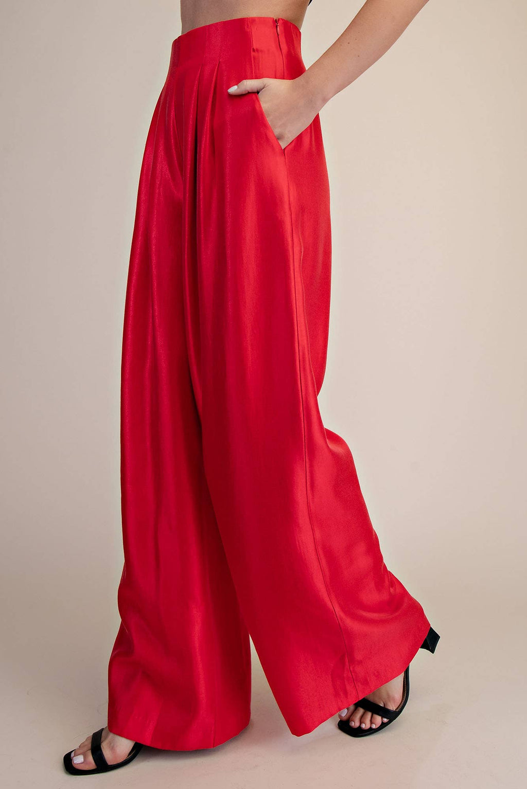 Pleated High-Waisted Wide Pants- Red