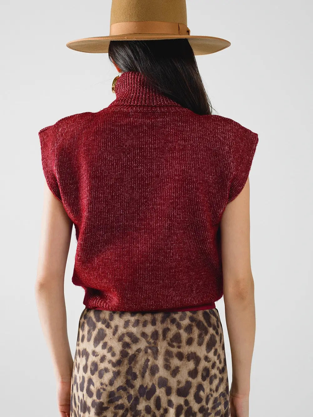 Turtleneck Sleeveless Sweater- Burgundy