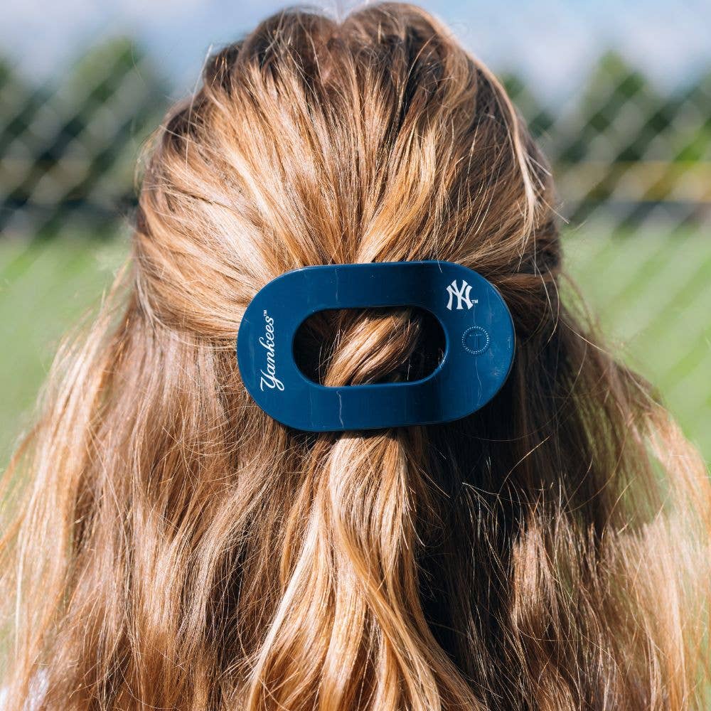 Flat Round Hair Clip | Medium | New York Yankees