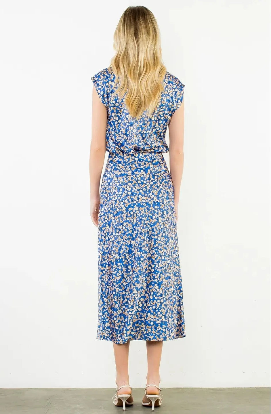 Floral Cowl Neck Sleeveless Top- Blue