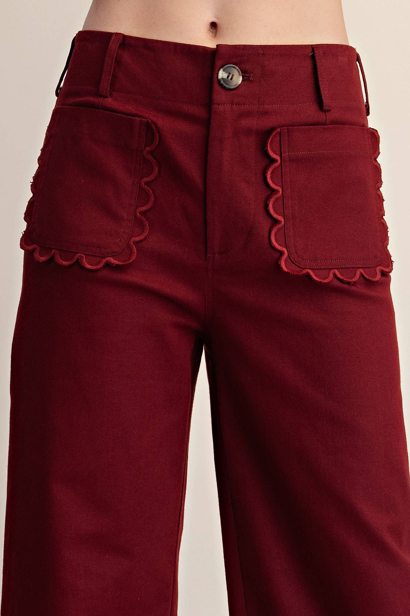 Cropped Scallop Pocket Detail Wide-Leg Pants- Burgundy