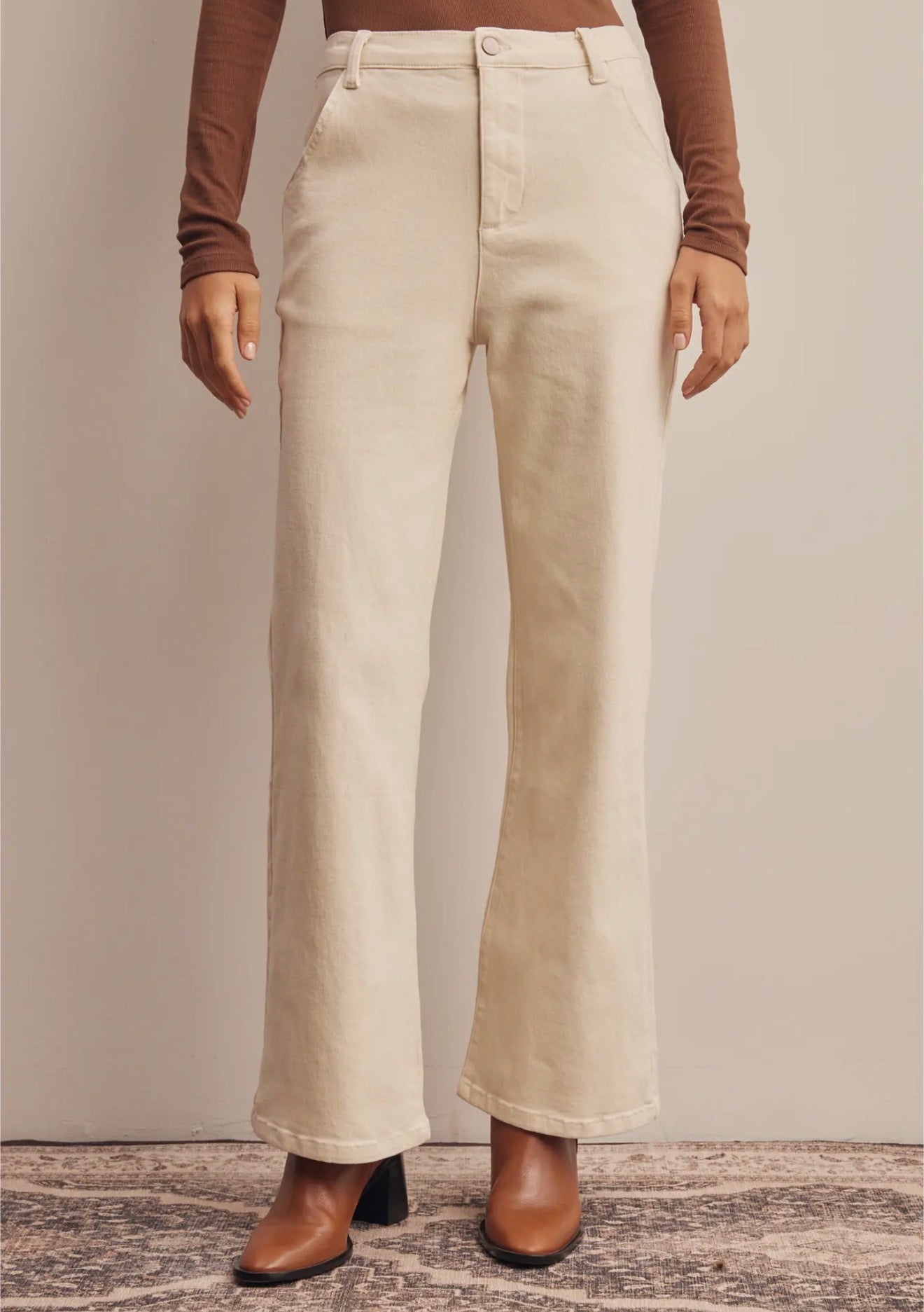 Crochet Pocket Stretch Flare Pants