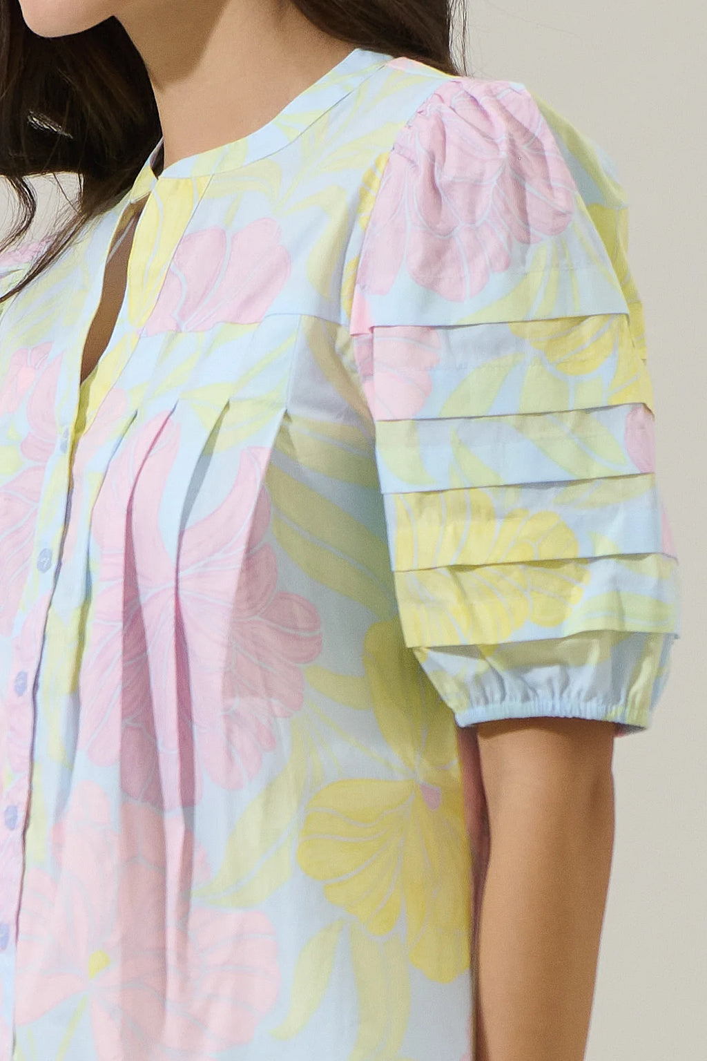 Brisa Floral Court Button Down Top- Light Blue/Pink