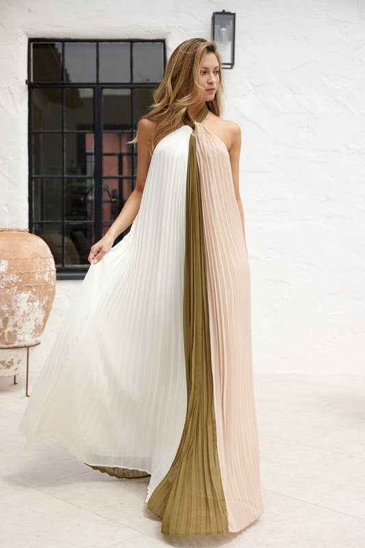 Halter Neck Pleated Colorblock Maxi Dress- Olive