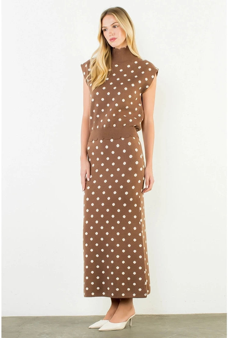 Sleeveless Polka Dot Knit Top- Brown/White
