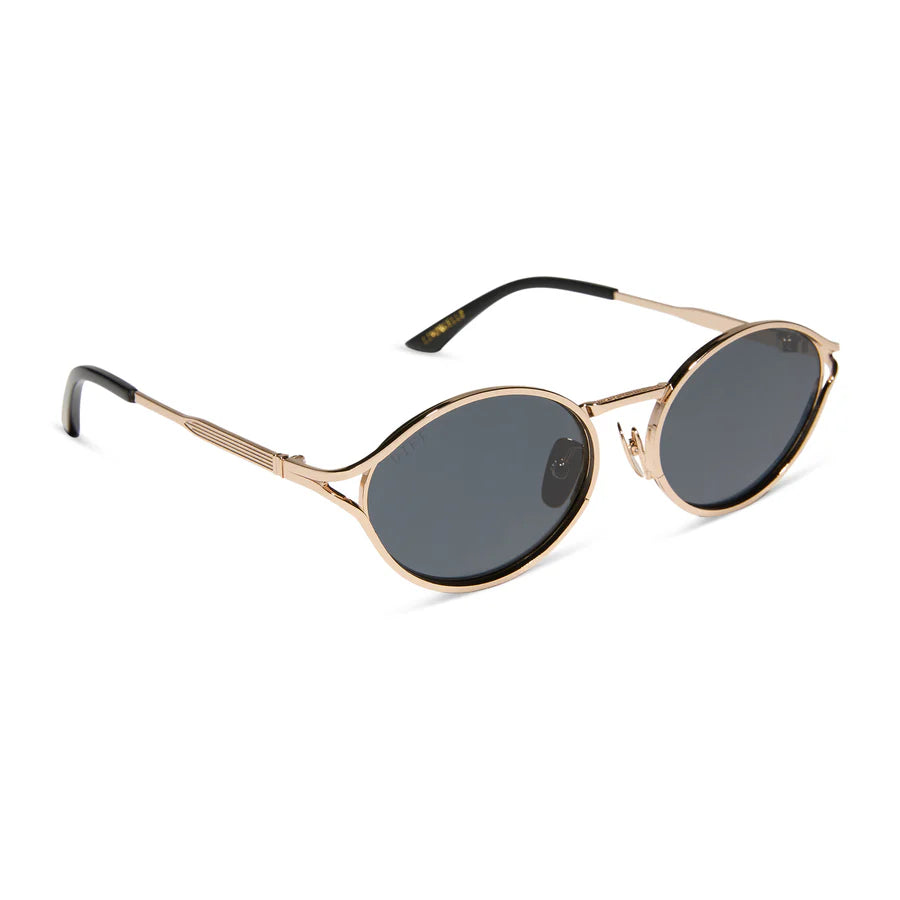 Jessie James Decker Sunglasses